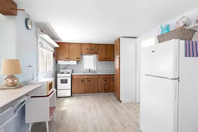 11 Woodruff Street, Narragansett, RI 02882 - Photo 15