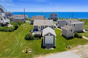 11 Woodruff St, Narragansett, RI 02882 - Photo 5