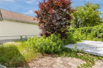 514 Robinson Street, Woonsocket, RI 02895 - Photo 27