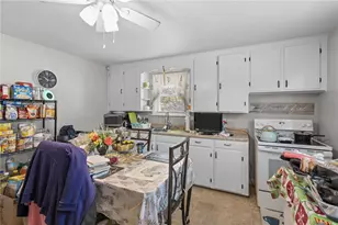 514 Robinson St, Woonsocket, RI 02895 - Photo 9