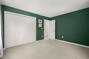 2 Lafayette Dr, Bristol, RI 02809 - Photo 3