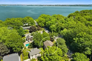 2 Lafayette Dr, Bristol, RI 02809 - Photo 9