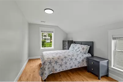 484 Thames Street, Bristol, RI 02809 - Photo 15