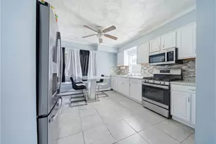56 Warrington St, Providence, RI 02907 - Photo 9