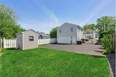 9 Doran Avenue, Bristol, RI 02809 - Photo 5