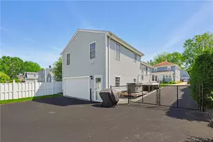 9 Doran Ave, Bristol, RI 02809 - Photo 3
