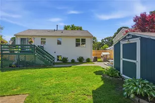83 Holmes Rd, Warwick, RI 02888 - Photo 19