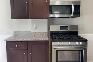 21 Phillips St, Providence, RI 02906 - Photo 3