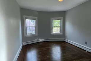 21 Phillips St, Providence, RI 02906 - Photo 13