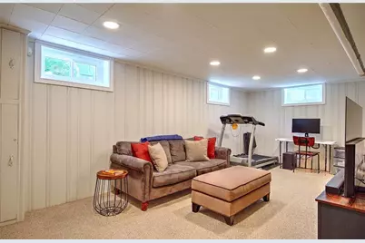 40 Lafayette Street, Pawtucket, RI 02860 - Photo 33