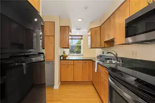 3524 W Shore Rd, Warwick, RI 02886 - Photo 7
