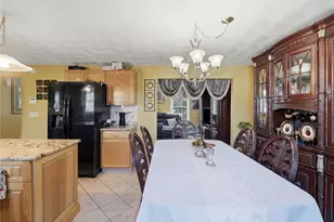 90 Rowley St, Providence, RI 02909 - Photo 15