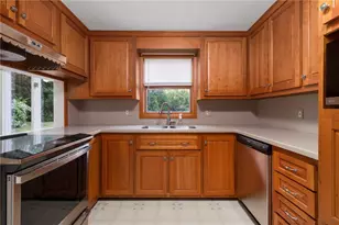 51 Stony Ln, North Kingstown, RI 02852 - Photo 15