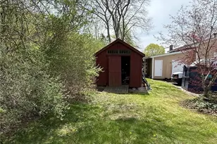1 Edgewood Ave, Hopkinton, RI 02804 - Photo 9