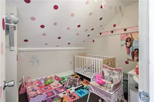 903 Roosevelt Ave, Pawtucket, RI 02860 - Photo 17