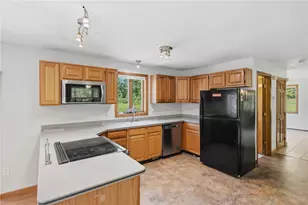655 Saugatucket Rd, South Kingstown, RI 02879 - Photo 9