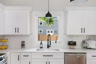 218 2nd St, East Providence, RI 02914 - Photo 5
