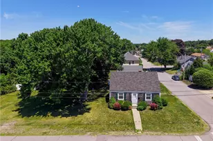 101 Hazard Ave, East Providence, RI 02914 - Photo 27