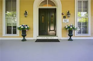 249 Hope St, Bristol, RI 02809 - Photo 7