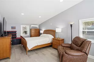 108 Hilton Ave, East Providence, RI 02915 - Photo 19