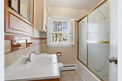 108 Hilton Avenue, East Providence, RI 02915 - Photo 23