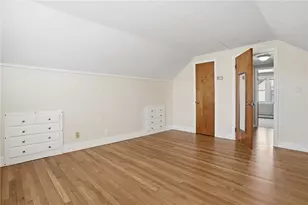 108 Hilton Ave, East Providence, RI 02915 - Photo 27