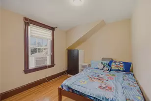 82 Van Zandt Ave, Newport, RI 02840 - Photo 15