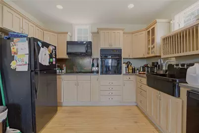 82 Van Zandt Avenue, Newport, RI 02840 - Photo 9