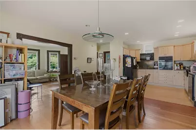 82 Van Zandt Avenue, Newport, RI 02840 - Photo 7