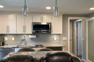 53 Herbert St, Providence, RI 02909 - Photo 9