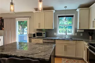 53 Herbert St, Providence, RI 02909 - Photo 7