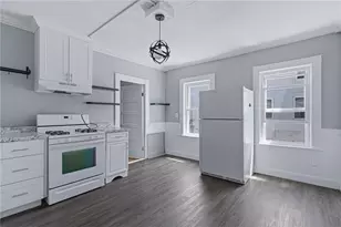 428 9th Ave, Woonsocket, RI 02895 - Photo 3