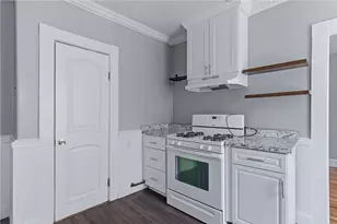 428 9th Ave, Woonsocket, RI 02895 - Photo 13