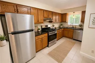 175 Hoffman Ave, Cranston, RI 02920 - Photo 9