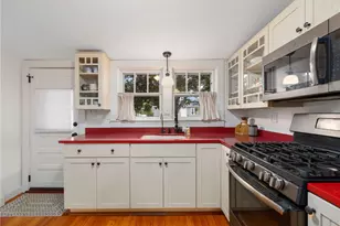 65 King Phillip St, Portsmouth, RI 02871 - Photo 11