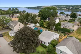 65 King Phillip St, Portsmouth, RI 02871 - Photo 3