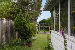 65 King Phillip St, Portsmouth, RI 02871 - Photo 37
