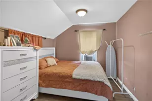 82 Perry St, Central Falls, RI 02863 - Photo 9