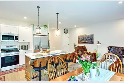 1485 Lonsdale Avenue #C, Lincoln, RI 02865 - Photo 9