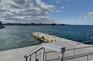 127 Harrison Ave, Newport, RI 02840 - Photo 37