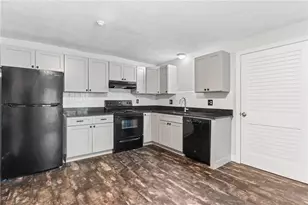 555 Diamond Hill Rd, Woonsocket, RI 02895 - Photo 3