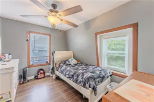 27 Cliffdale Ave, Cranston, RI 02905 - Photo 15
