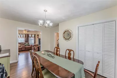 27 Cliffdale Avenue, Cranston, RI 02905 - Photo 5