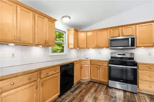 1 Jared Ct, North Providence, RI 02911 - Photo 7