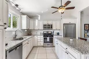 63 Lynde St, Providence, RI 02908 - Photo 5
