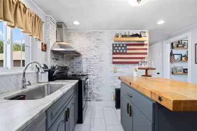247 Whitford Avenue, Providence, RI 02908 - Photo 3