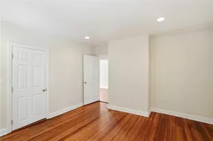 8 Mann Ave, Newport, RI 02840 - Photo 13