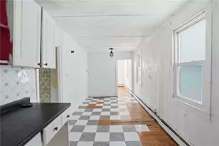 8 Mann Ave, Newport, RI 02840 - Photo 19