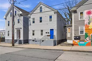 8 Mann Ave, Newport, RI 02840 - Photo 3