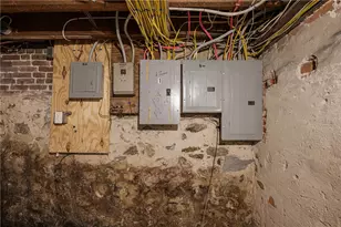 52 Erastus St, Providence, RI 02909 - Photo 45